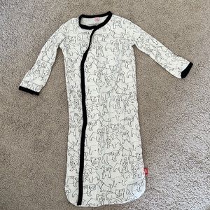 Newborn magnetic sleep outfit